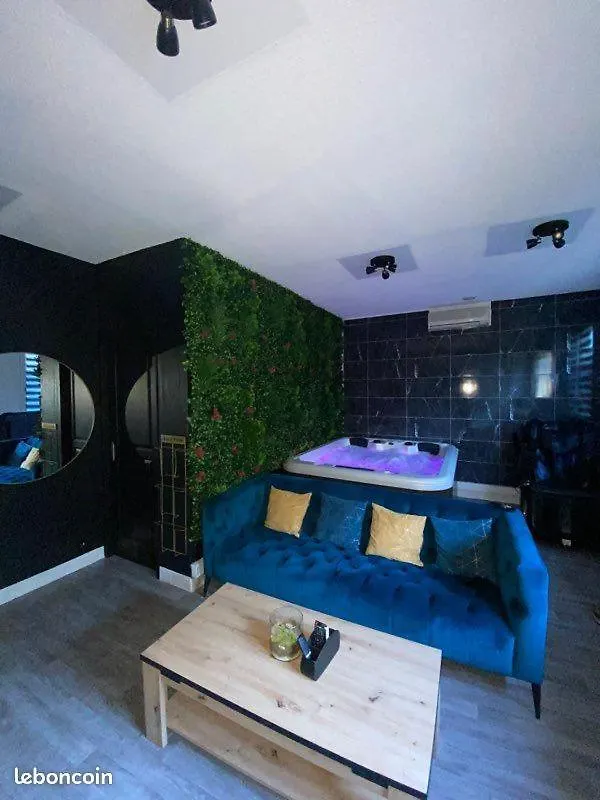 L'Inattendu Love Room Gardanne Francja